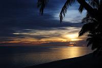 Lagune von Titikaveka, Rarotonga, Cook Islands  Sonnenuntergänge sind zwar nicht sonderlich originell, aber manchmal braucht man auch ein bißchen Mut zum Kitsch ;-).  Lagune von Titikaveka, Rarotonga : rarotonga,cook islands,titikaveka beach, little polynesian