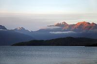 Magisches Land  Letztes Tageslicht am Lake Manapouri. Gleich schweben Elfen übers Wasser... : lake manapouri, te anau, doubtful sound, fiordland