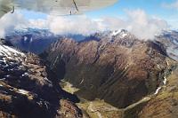 Somewhere in the Southern Alps  Irgendwo zwischen Lake Wakatipu und Milford. Genaues weiß nur der Pilot – und der ist z.Zt. nicht greifbar ;o) : southern alps, südalpen, queenstown, fiordland, milford sound