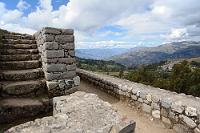 Aussichtspunkt  Oberhalb des Steines auf der Spitze des Hügels Concacha betritt man eine Tempelanlage, von der man einen wundervollen Rundblick auf die umliegende Landschaft genießt.